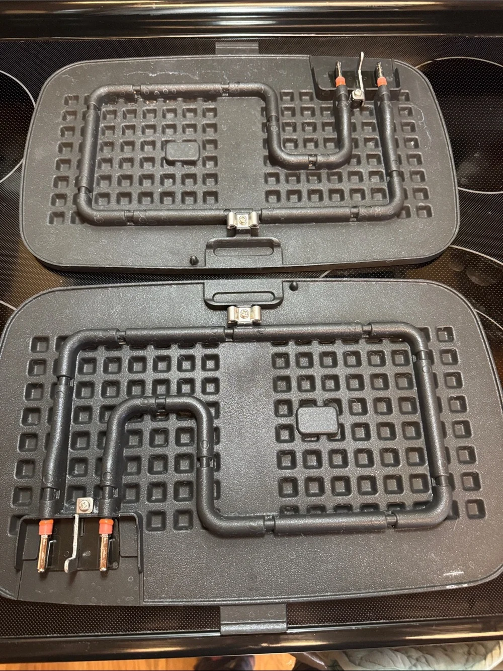 Pampered Chef Black Double Waffle Plates
